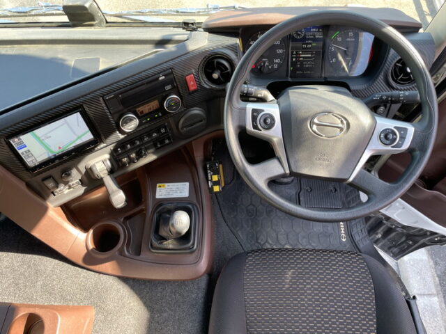 日野：17プロフィア：ダンプ：ハイルーフ：Ｌゲート：アルミホイール：メッキ多数