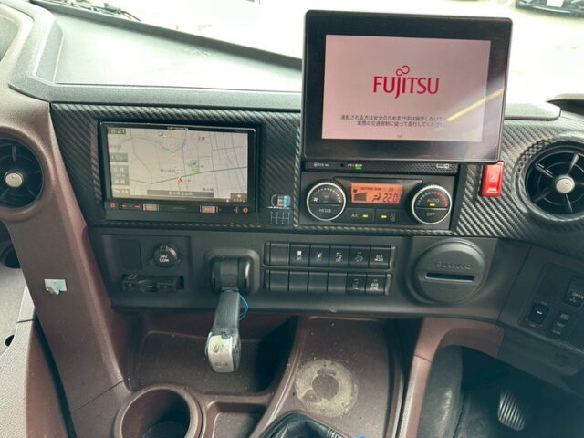 日野：17プロフィア：ハイルーフ：ウィング：メッキ多数：格納パワーゲート