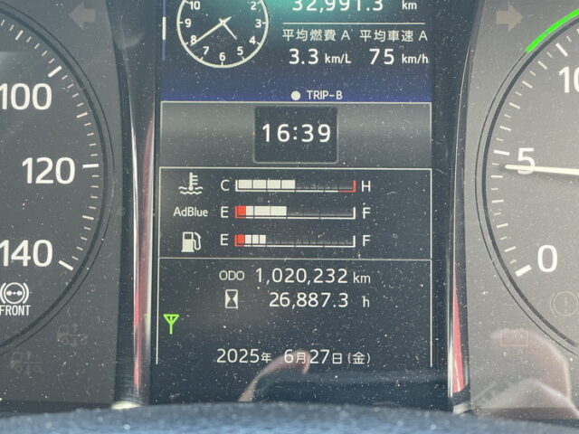 日野：17プロフィア：ハイルーフ：メッキ多数：ステンレス多数：アルミホイール