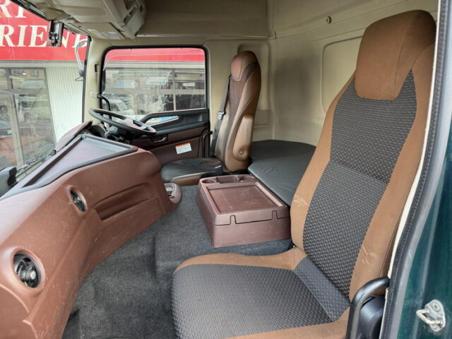 日野：17プロフィア：ハイルーフ：ウィング：アルミホイール：リア門口ステンレス