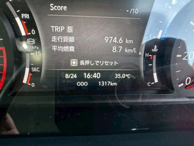 いすゞ：フォワード：登録済未使用：アームロール：3人乗り：ベッドレス：積載3.750㎏