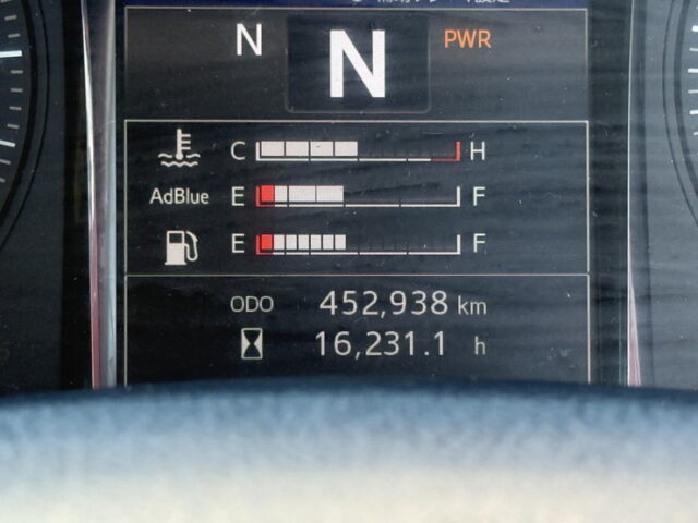 日野：17プロフィア：ハイルーフ：ウィング：メッキ多数：ステンレス多数：リア門口ステンレス