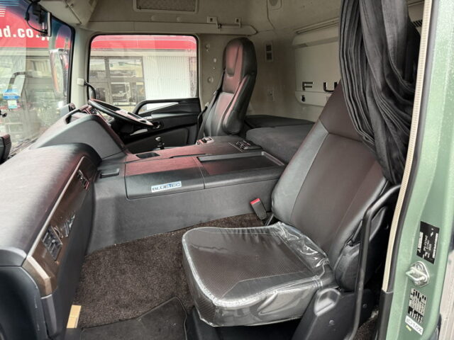 17スーパーグレート：ハイルーフ：ウィング：プレミアムラインエグゼクティブ：寝台メッキ