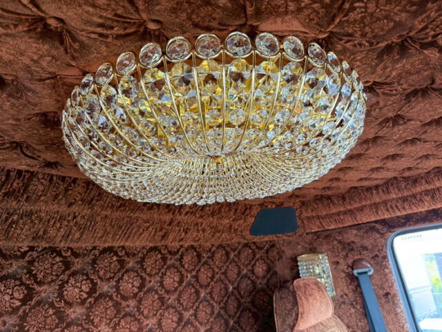 日野：プロフィア：冷凍バン：サブエンジン：アルミシマ床：架装多数：内装生地張り