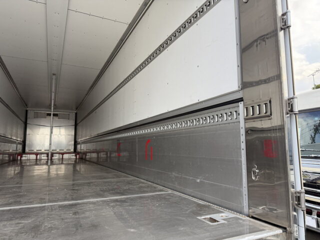 日本トレクス：トレーラー冷凍ウィング：段付き：2軸：前壁冷凍機：リフトアクスル