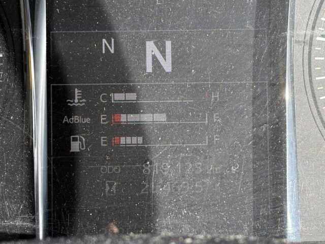 日野:17プロフィア:ハイルーフ:メッキ多数:アルミホイール:木床:E13Cエンジン