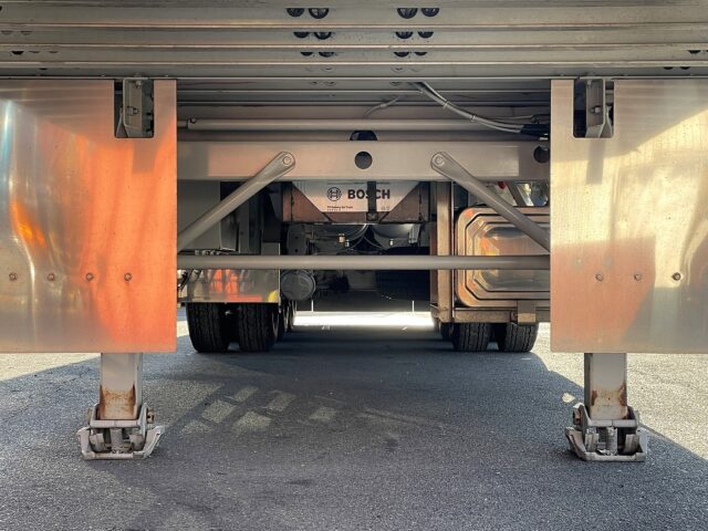 フルハーフ　トレーラー冷凍バン　サーモキング　プレジデント　３軸　リフトアクスル(中残し)