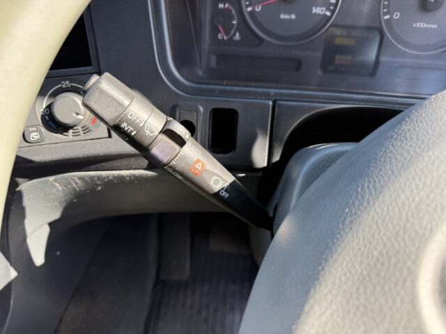 スーパーグレート：ウィング：アルミホイール：架装多数：国産エンジン：7速MT