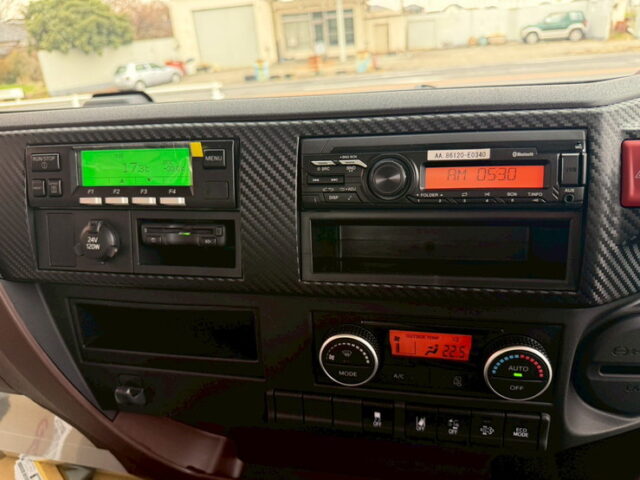 日野：17レンジャー：冷凍ウィング：アルミシマ床：-30度設定：6速MT：240馬力