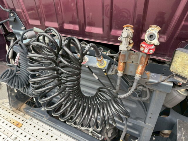 日野：17プロフィア：ハイルーフ：トレーラーヘッド：第5輪荷重11.500㎏：E13C