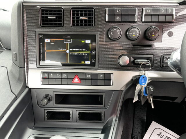 17スーパーグレート　トレーラーヘッド　スライドカプラー　未使用　E尺　460馬力　プレミアムライン