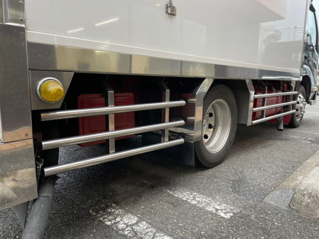 日野　デュトロ　冷凍バン　横扉　オバＱバンパー　ステンレス多数　キーストン