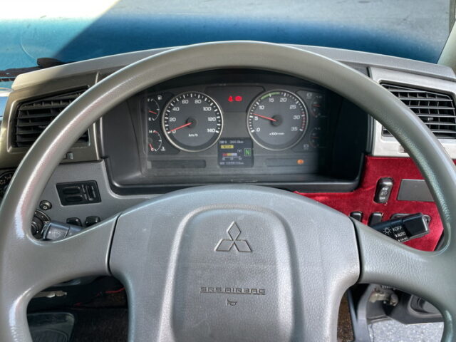 三菱ふそう　ファイター　冷凍バン　コルゲート　ジョロダー4列キーストン　エアサス