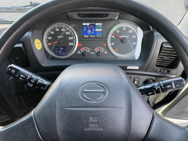 日野　プロフィア　冷凍ウィング　10輪　ジョロ4キーストン　7速　380馬力