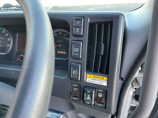 いすゞ:フォワード:ワイド:210馬力:アルミウィング:格納パワーゲート:リアエアサス:アルミホイール