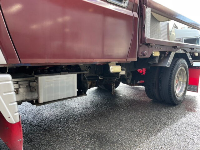 三菱ふそう:キャンター:Wキャブ:5MT:110馬力:6人乗り