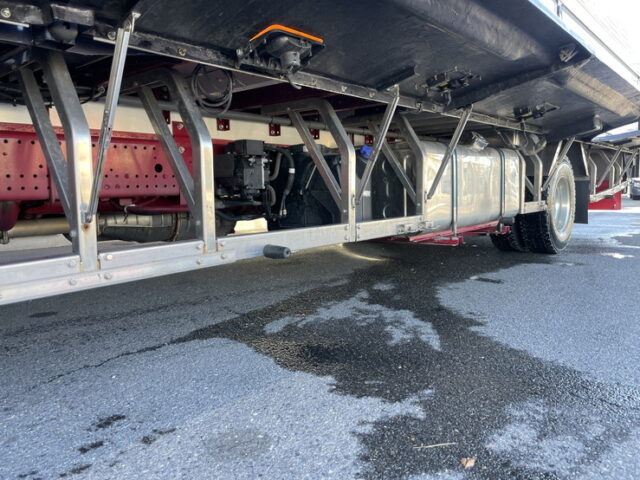 いすゞ：フォワード：増トン：冷凍ウィング：6600ボデー：エアサス：サーモキング製冷凍機