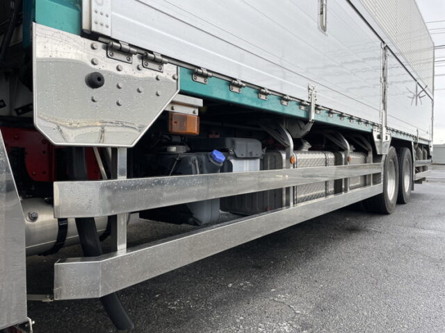 日野：17プロフィア：冷凍ウィング：7MT：リア門口ステンレス：サイドバンパーステンレス：ステンレス架装多数：メッキパーツ多数