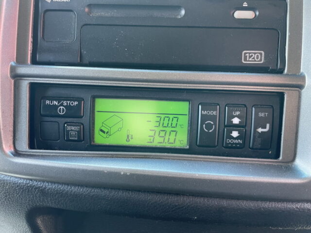 日野　レンジャープロ　ハイルーフ　冷凍ウィング　90アオリ　6400ボデー　架装多数