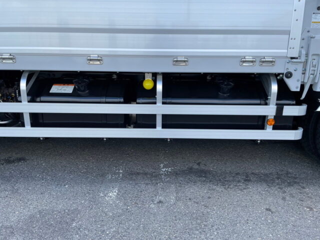 【現行型】スーパーグレートスーパーハイルーフ：ウィング未使用：リア門口ステンレス