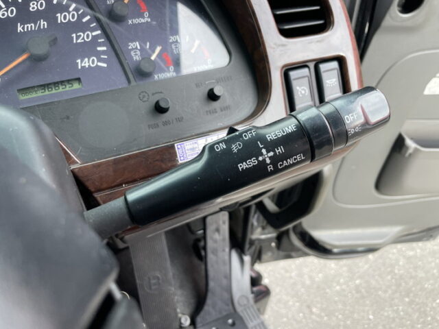 いすゞ　ギガ　ハイルーフ　冷凍バン　サブエンジン　両側観音扉　ステンレス多数