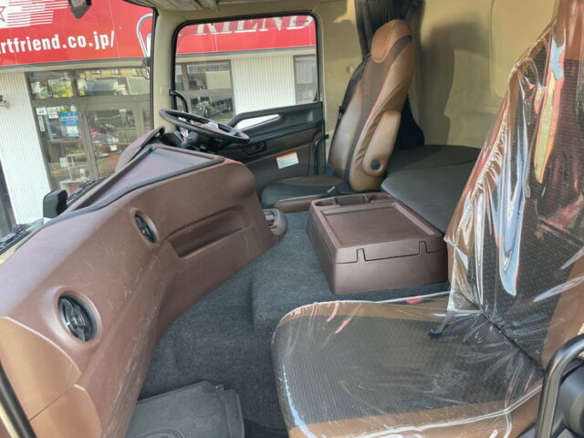 日野：17プロフィア：ハイルーフ：ウィング：10輪：リア門口ステンレス