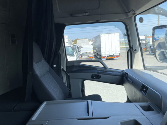 三菱ふそう：スーパーグレート：ハイルーフ：アルミウィング：メッキ多数：木床：AT：394馬力