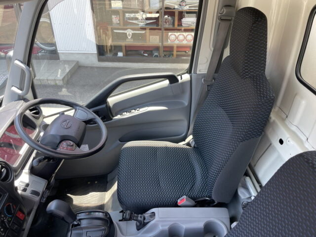 日野：デュトロ：アルミバン：ワイドロング：木床：横扉：150馬力：AT車