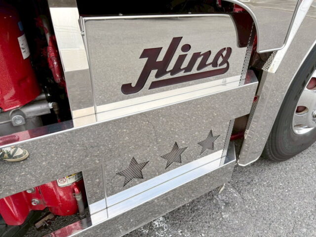 日野：プロフィア：ハイルーフ：トレーラーヘッド：総輪エアサス：架装多数