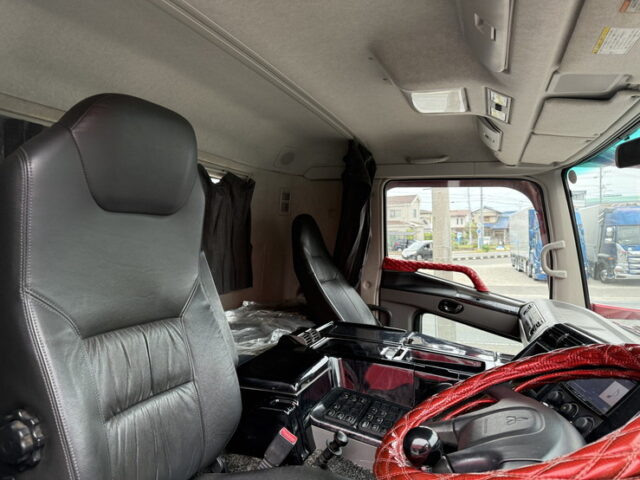 スーパーグレート：トレーラーヘッド：ハイキャブ：アルミホイール：エアサス