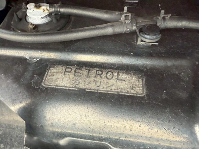 キャンター：平ボデー：前出しバンパー：ステンレスサイドバンパー：マニュアル