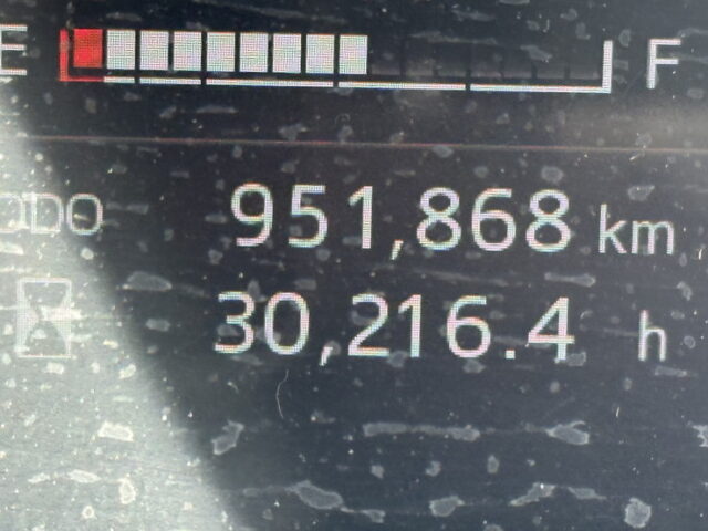 日野：17プロフィア：ハイルーフ：ウィング：メッキ多数：アルミホイール：プロシフト