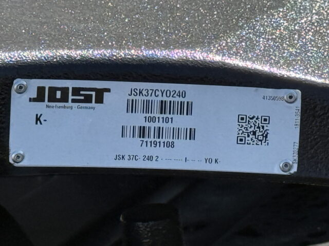 現行スーパーグレート：スーパーハイルーフ：トレーラーヘッド：未使用：プレミアムライン