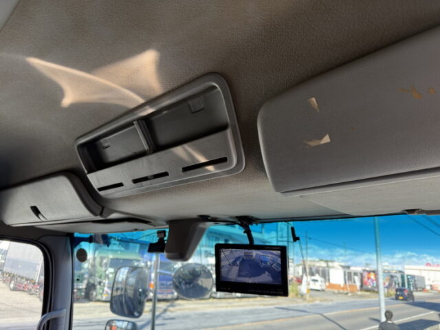 日野：プロフィア：冷凍バン：メッキ多数：サブエンジン：ジョロ4キーストン