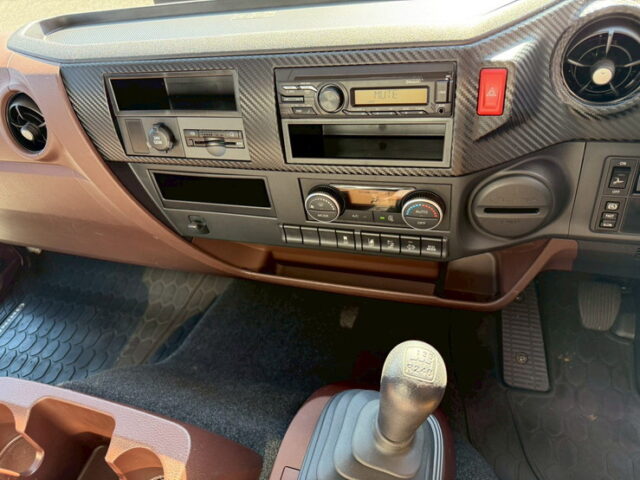 日野：17レンジャー：ウィング：6200ワイド：エアサス：格納ゲート