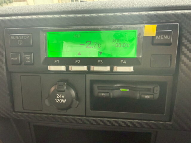 日野：17レンジャー：冷凍ウィング：アルミシマ床：-30度設定：6速MT：240馬力