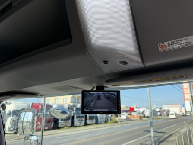 いすゞ：ギガ：ハイルーフ：ウィング：アルミホイール：リア門口ステンレス：低走行