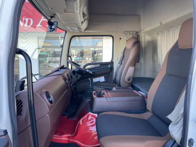 日野　17レンジャー　ハイルーフ　ウィング　6200ワイド　エアサス　240馬力