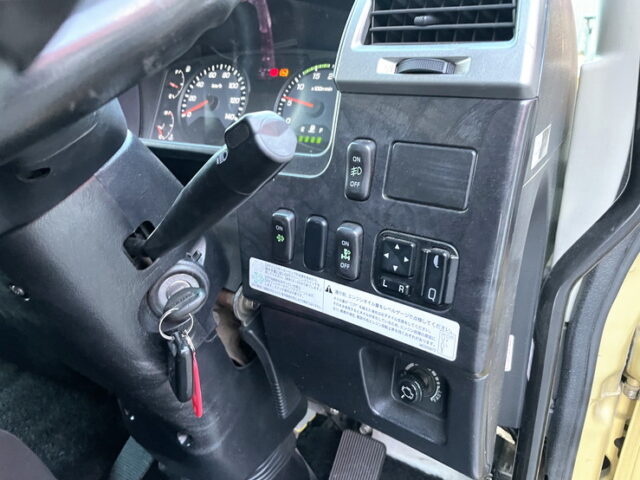 ふそう：ファイター：ダンプ：架装多数：メッキホイール：6発ターボ：240馬力