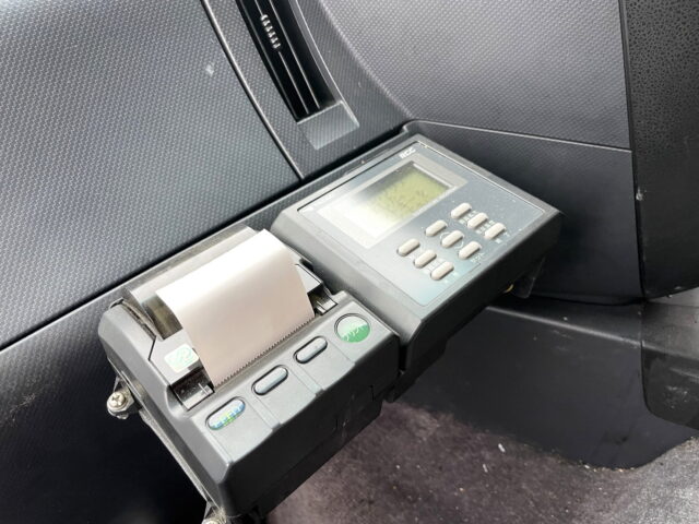 いすゞ　ギガ　ハイルーフ　冷凍バン　4軸　左観音扉2枚　サブエンジン　ジョロ４キーストン