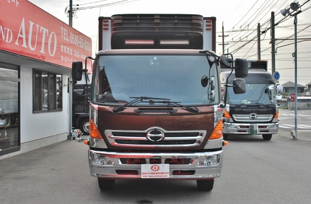 【218】日野レンジャー　ワイド　増トン　冷凍バン　格納ゲート　リヤエアサス