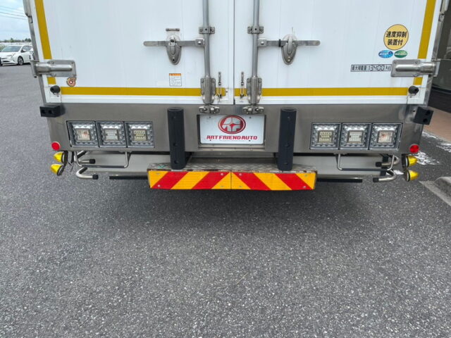 三菱ふそう　スーパーグレート　ハイルーフ　アルミウィング　ステンレスサイドバンパー　メッキ多数　木床