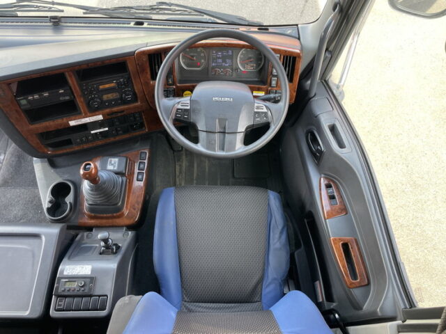 いすゞ：ギガ：ハイルーフ：ウィング：アルミホイール：スムーサー：木床