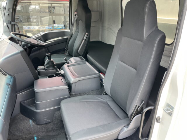 いすゞ：ギガ：ハイルーフ：ウィング：木床：格納パワーゲート：アルミホイール