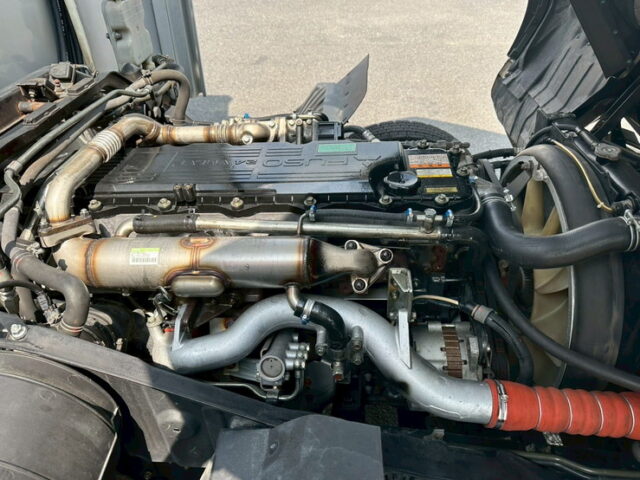 ファイター：6200ワイド：冷凍ウィング：板バネ：木床：アルミホイール：ステンレスサイドバンパー