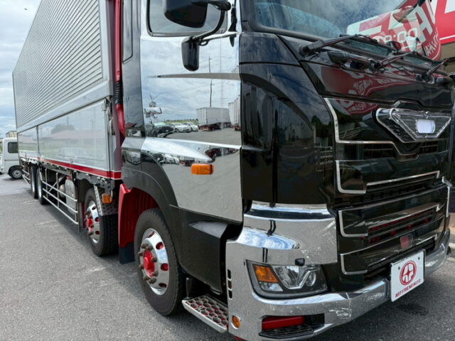 日野:17プロフィア:ハイルーフ:ウィング:メッキドア:アルミホイール:リア門口ステンレス