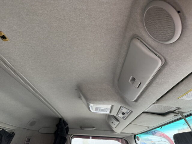 スーパーグレート：トレーラーヘッド：ハイキャブ：アルミホイール：エアサス