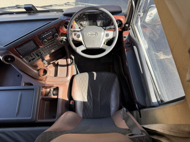 日野：17プロフィア：ハイルーフ：ウィング：リア門口ステンレス