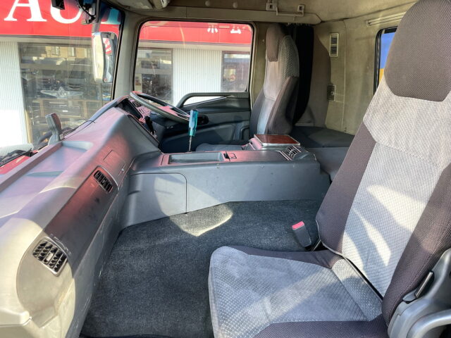 スーパーグレート　冷凍ウィング　90アオリ　木床　国産エンジン　7速MT