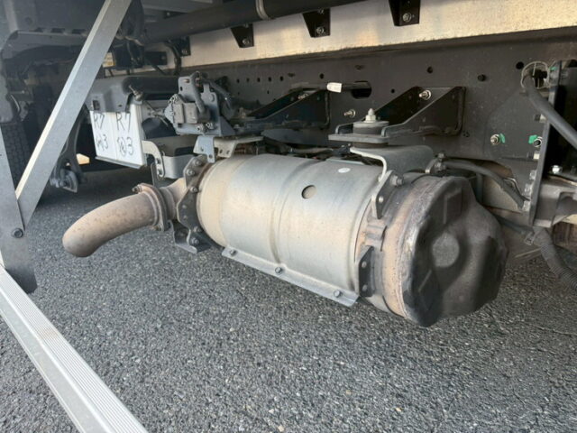 日野：17レンジャー：ハイルーフ：ウィング：6200ワイド：格納ゲート：エアサス